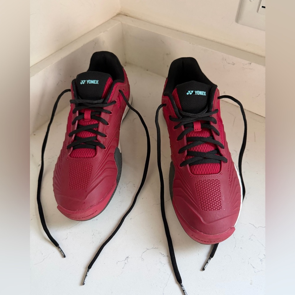 Yonex tennis shoes‎ worn once, like new sz 11.5